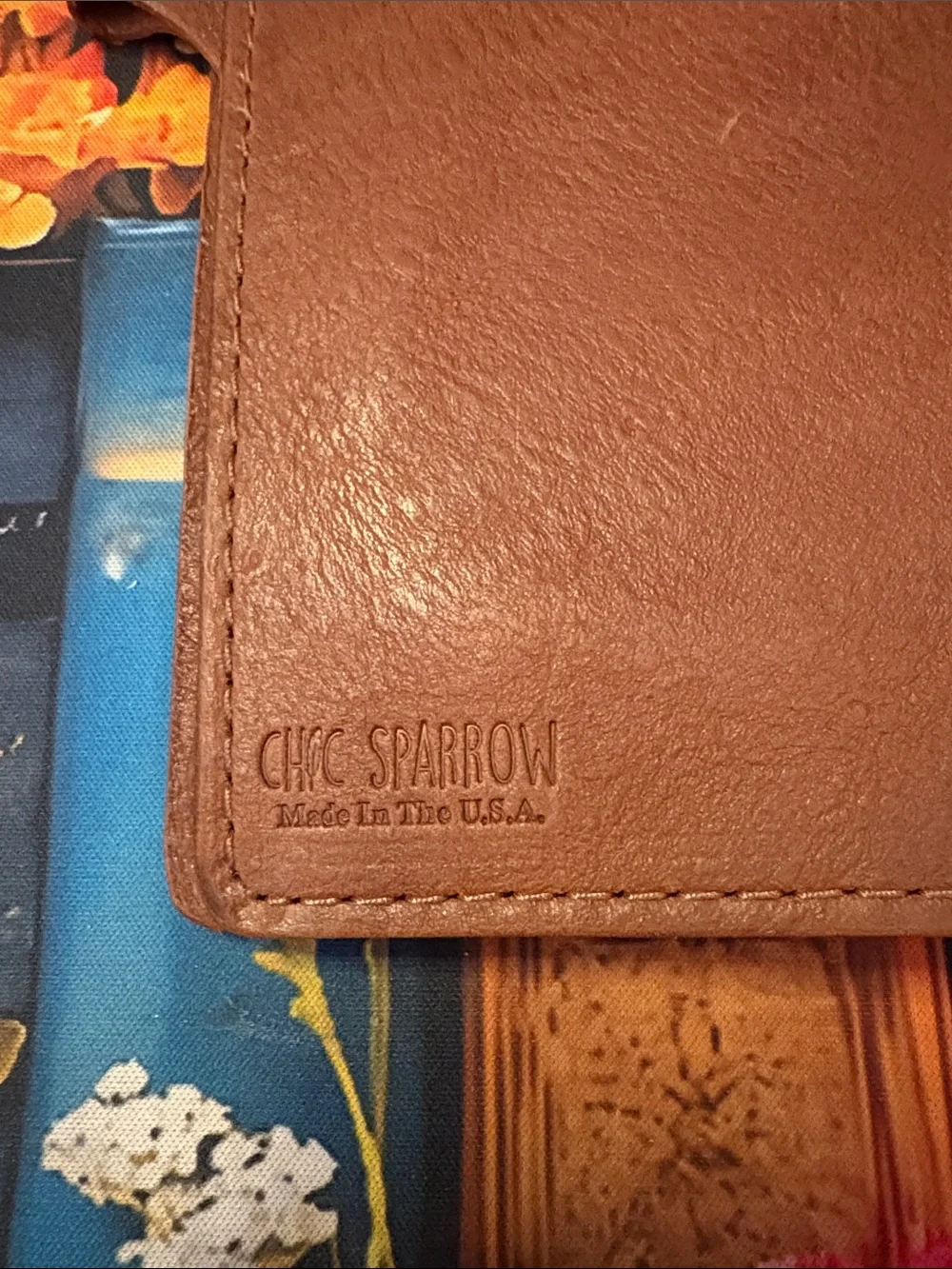 Chic Sparrow crème brûlée - B6 size leather journal cover